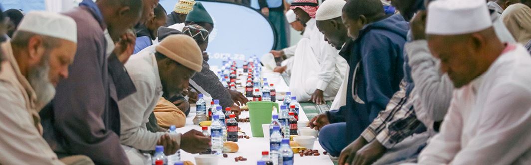 Muslim Hands host mass community Iftar at Masjidul Kareem (Eagle Park Masjid)